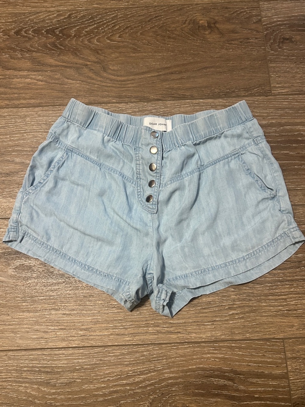 Dear John Light Blue Chambray Style Denim Button Front Women’s Shorts Size Small
